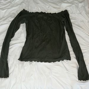 Cold shoulder top!